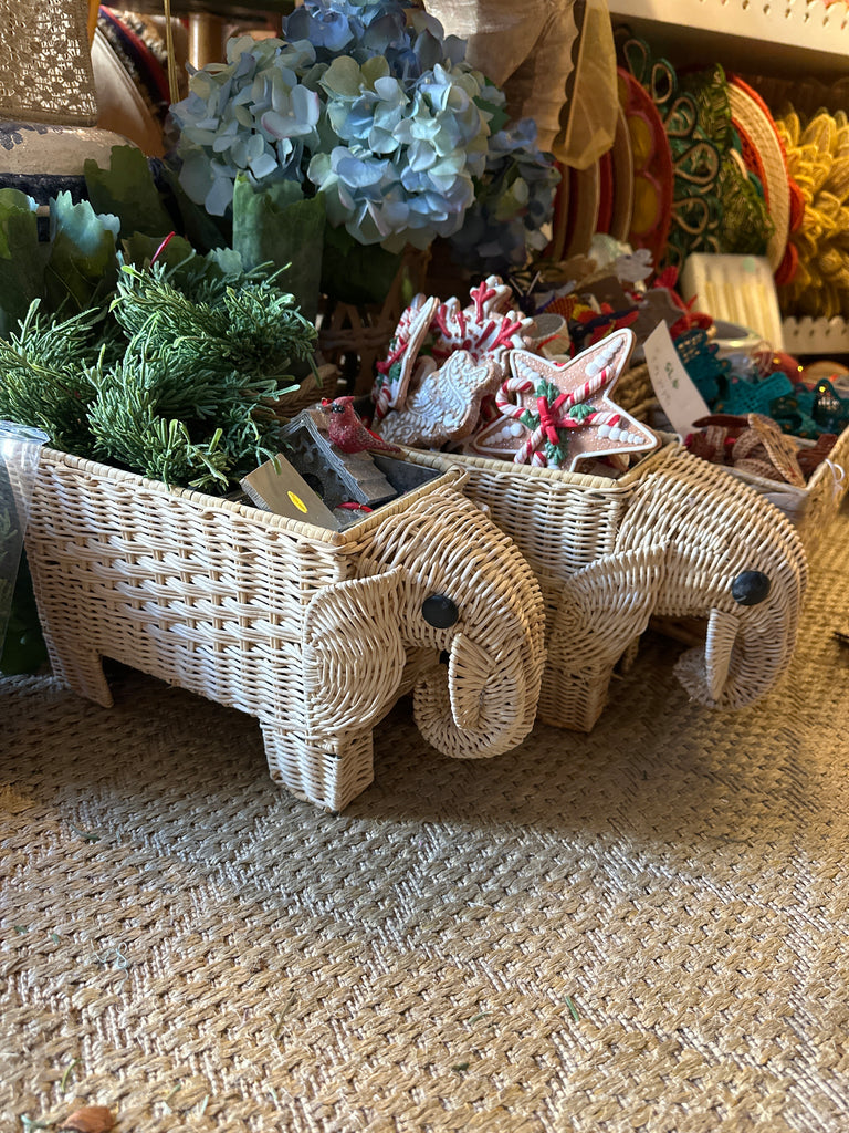 Natural Wicker Elephant Planter